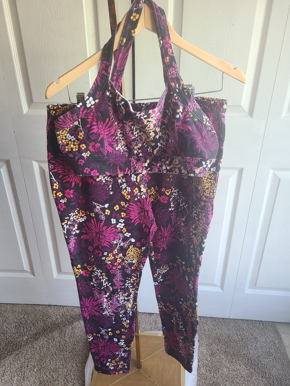 Danskin Now Pink Yellow Black Bra And Leggings Set